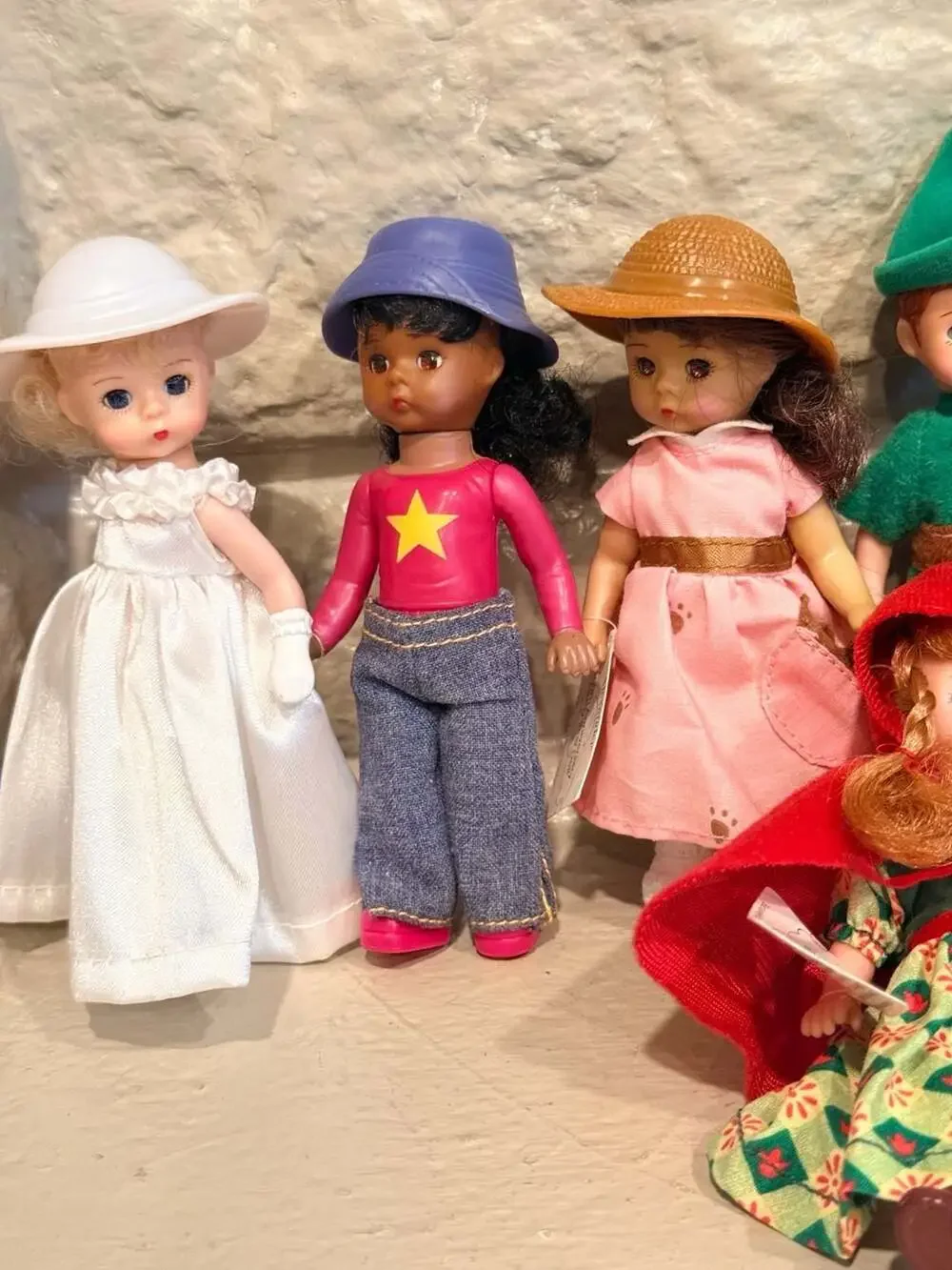 8 Madame Alexander 2002 McDonald's Happy Meal Collectible Dolls